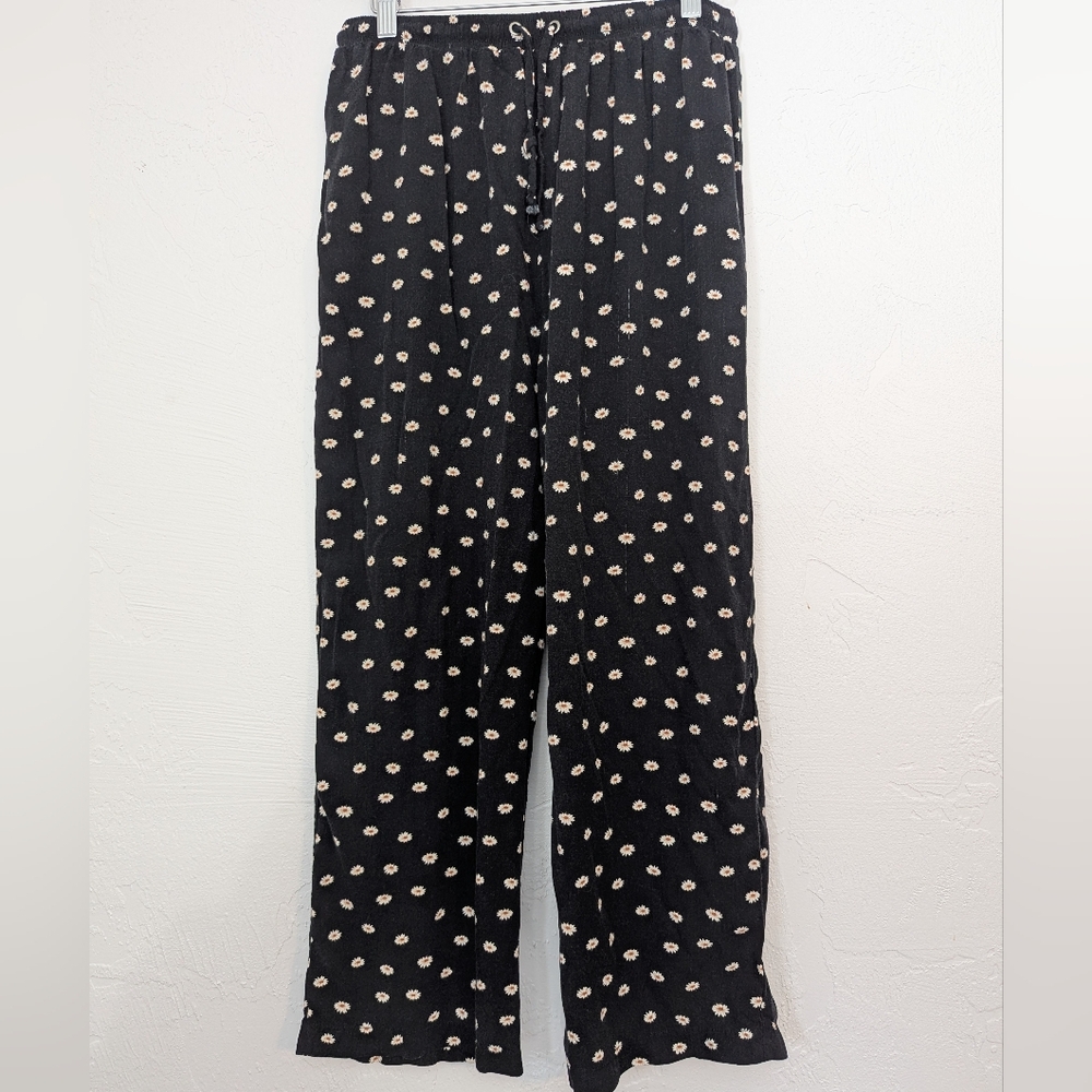Black Daisy Print Cute Comfy Casual Stretchy Flowy Pants Boho Cottage Hippie